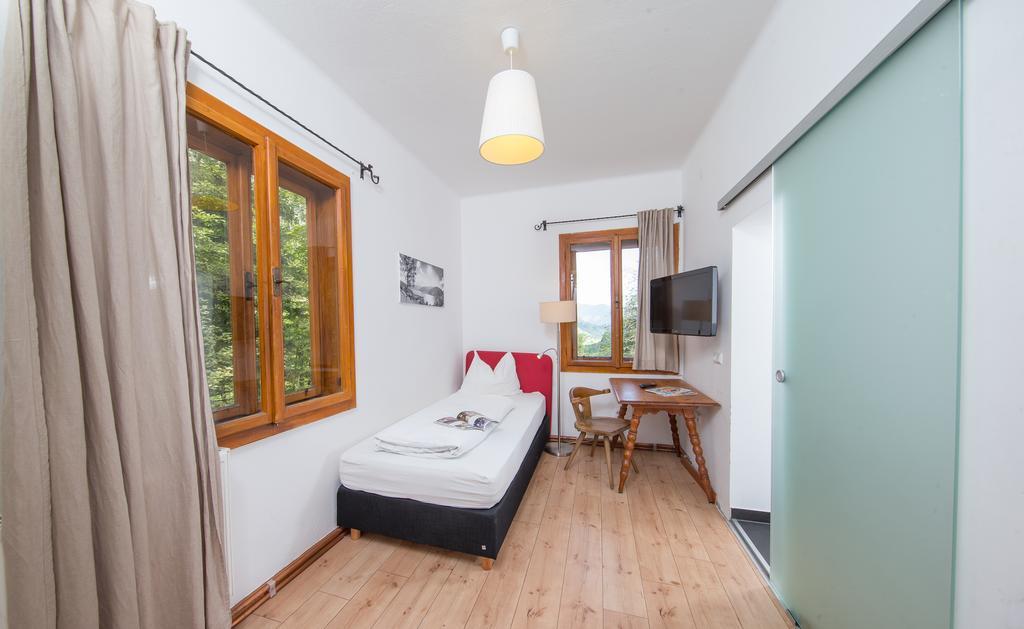 Alpenhaus Kesselfall, Summercard Included Maison d'hôtes